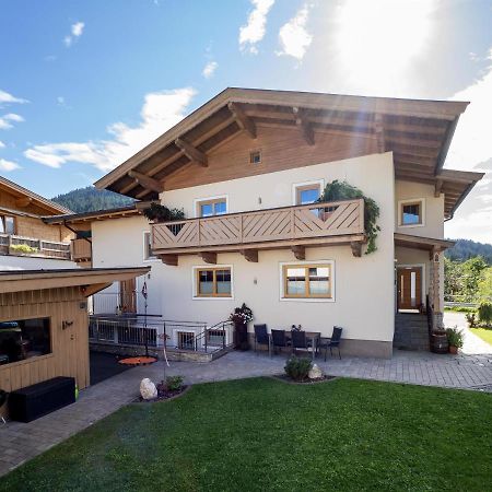 Appartement Heidegger Brixen im Thale Bagian luar foto